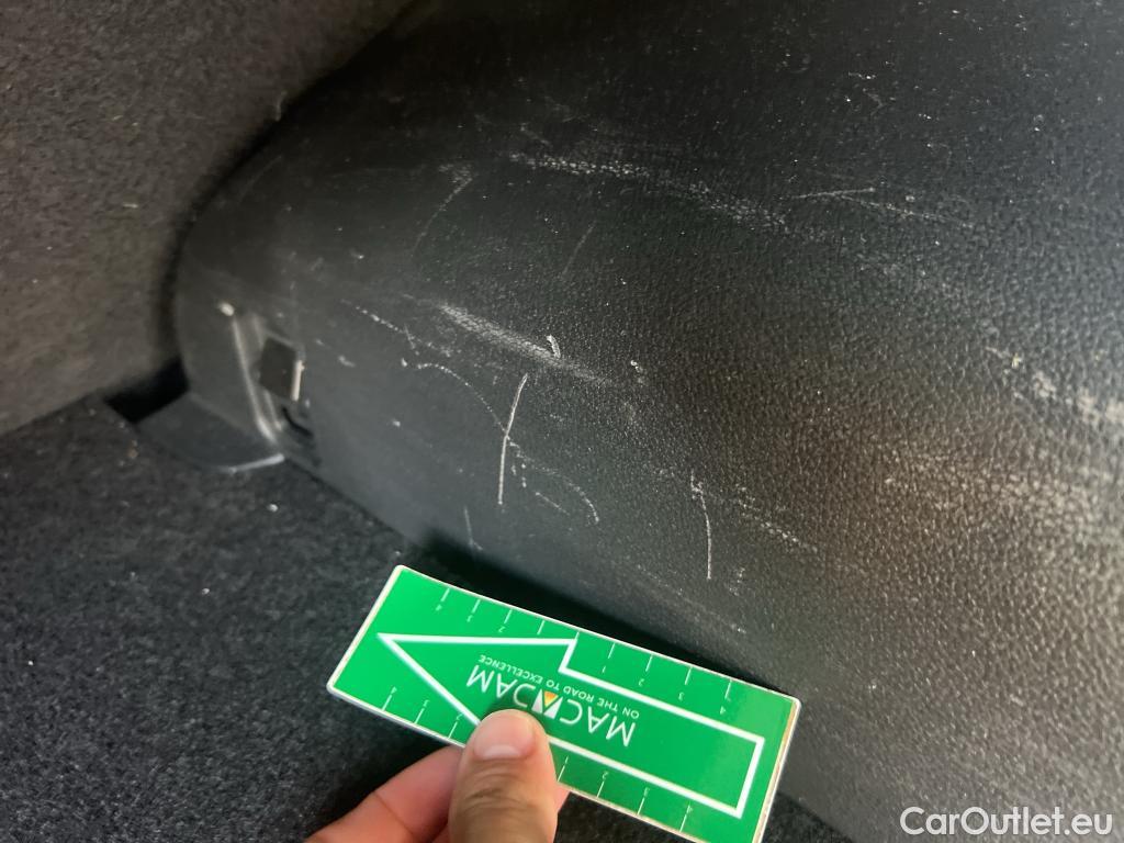  KIA  Sportage KIA  / 2022 / 5P / todoterreno 1.6 CRDi MHEV 100kW (136CV) Business 4X2 #9