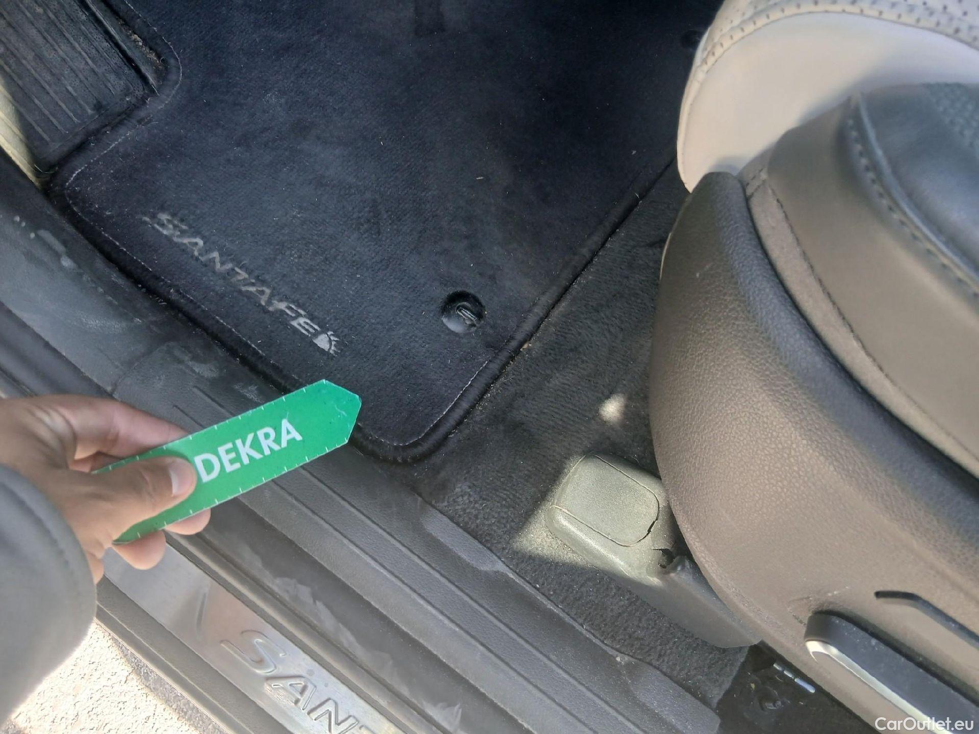  Hyundai  Santa Fe HYUNDAI  / 2021 / 5P / todoterreno 1.6 TGDi PHEV Style Auto 4x4 #3