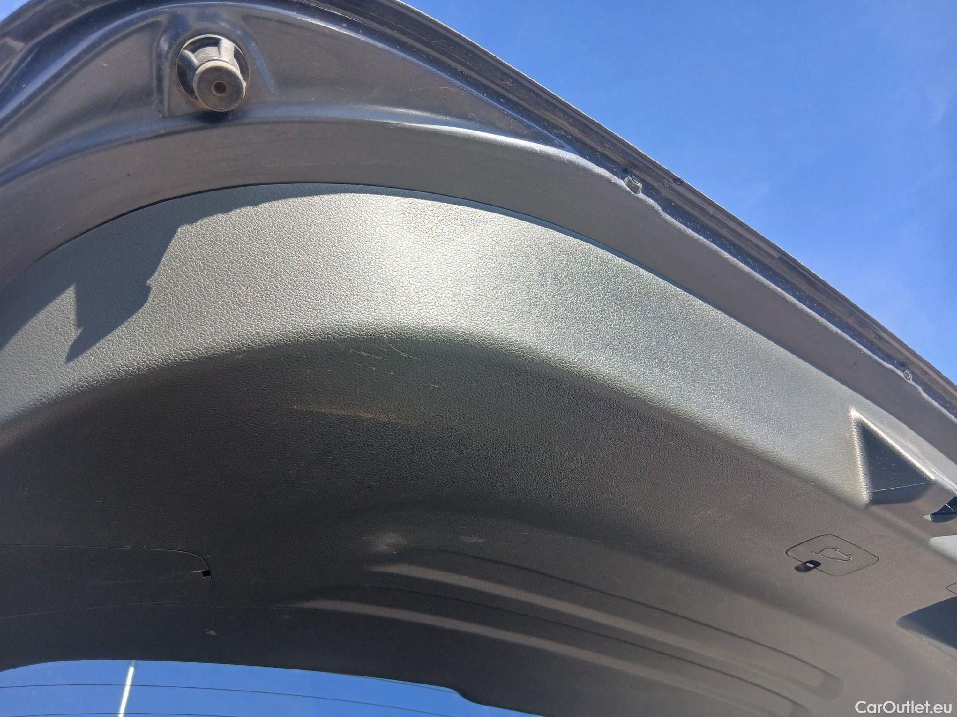  Hyundai  Santa Fe HYUNDAI  / 2021 / 5P / todoterreno 1.6 TGDi PHEV Style Auto 4x4 #4