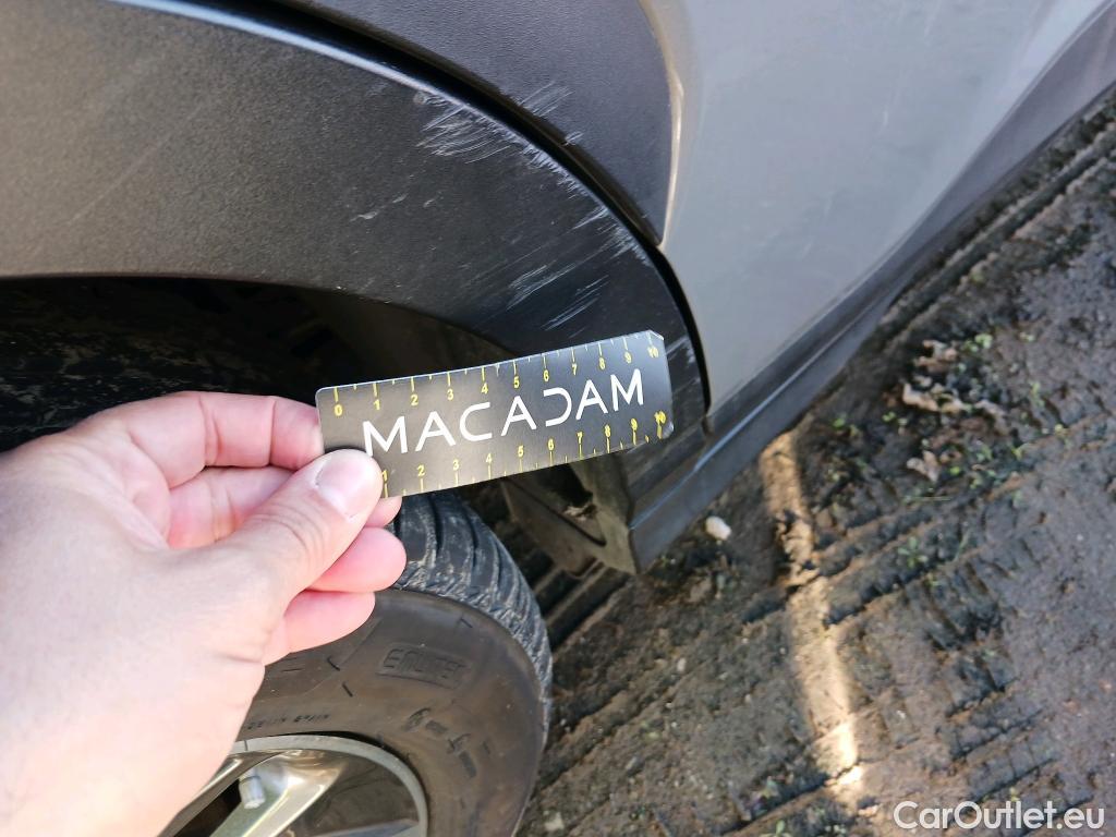  Hyundai  Konna HYUNDAI Kona / 2020 / 5P / todoterreno 1.6 GDI HEV Maxx DCT #25