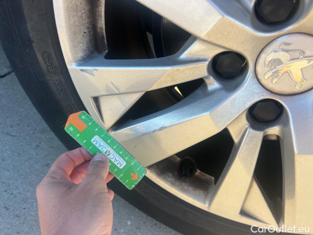  Peugeot  3008 PEUGEOT  / 2020 / 5P / todoterreno 1.5 BlueHDi 96kW (130CV) S&S Active Pack (AC3) #11