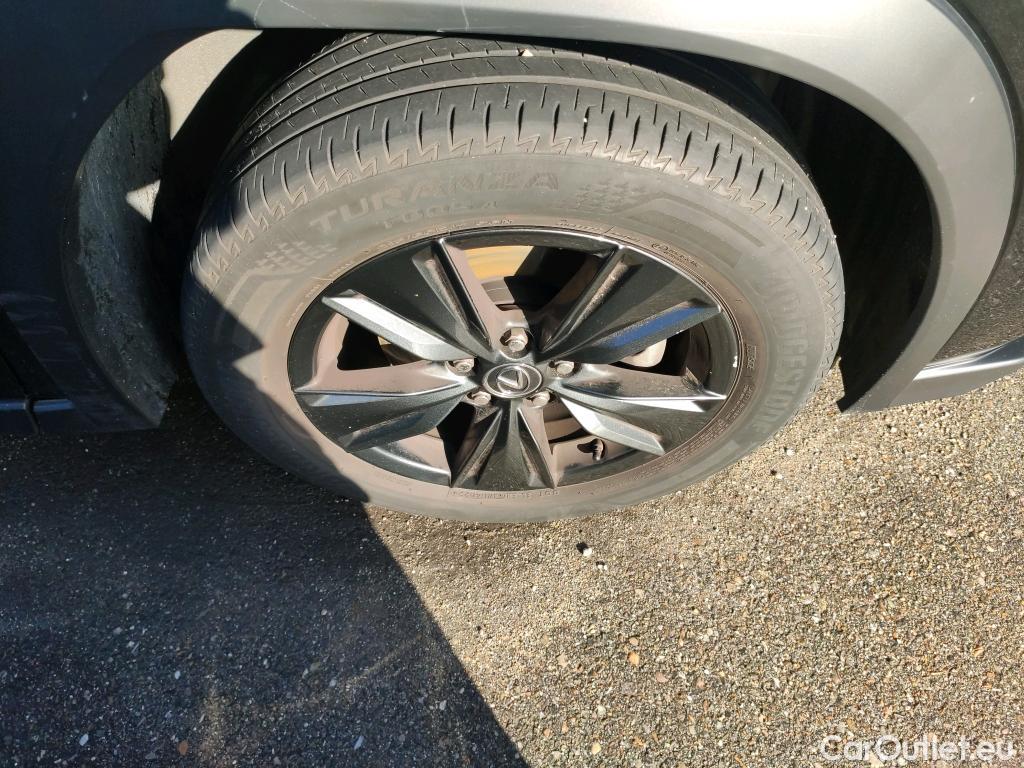  Lexus  UX LEXUS  / 2018 / 5P / todoterreno 2.0 250h Business City #30