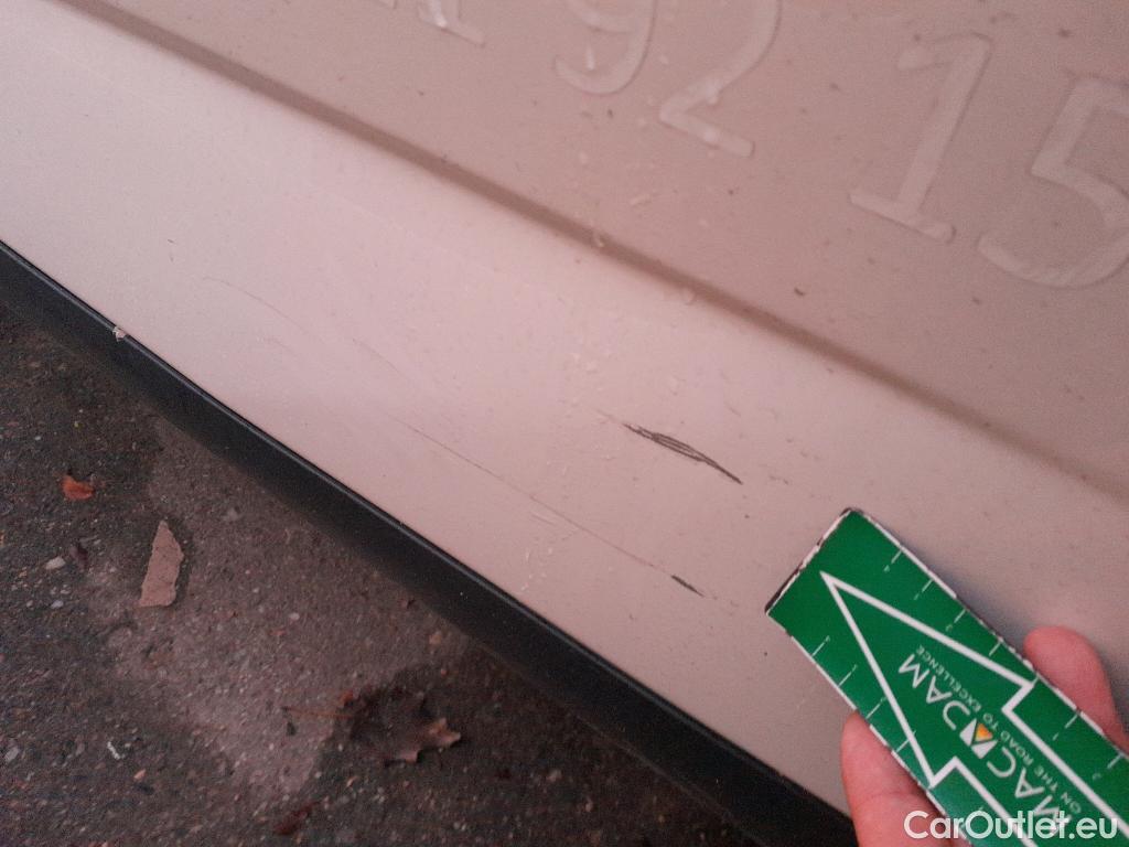  Nissan  Qashqai NISSAN  / 2021 / 5P / todoterreno DIG-T 103kW N-Connecta (Skyline Pack) #4