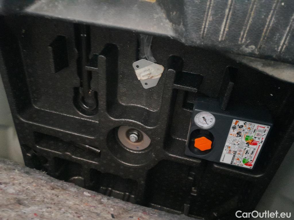  Nissan  Qashqai NISSAN  / 2021 / 5P / todoterreno DIG-T 103kW N-Connecta (Skyline Pack) #6