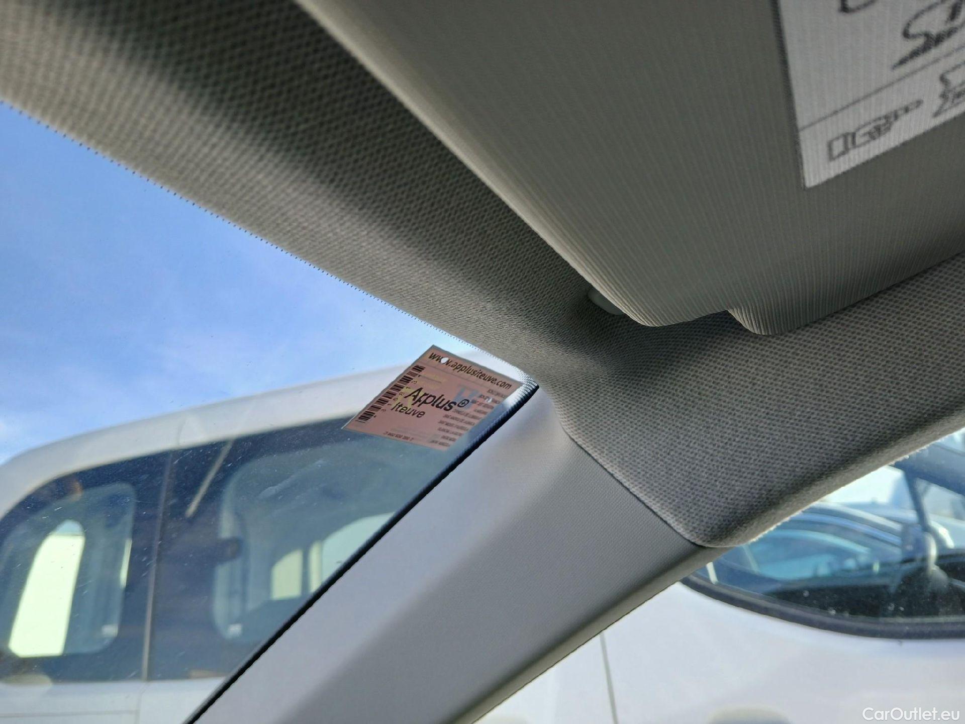  Seat  Arona SEAT  / 2017 / 5P / todoterreno 1.0 TSI 81kW (110CV) Style Plus (AC) #2