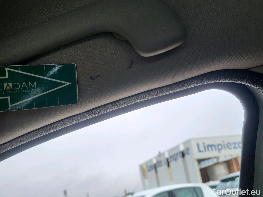  Renault  Megane RENAULT MÉGANE 5p 3G familiar Sp. Tou. Bose Energy dCi 130 S&S Euro 6 #16