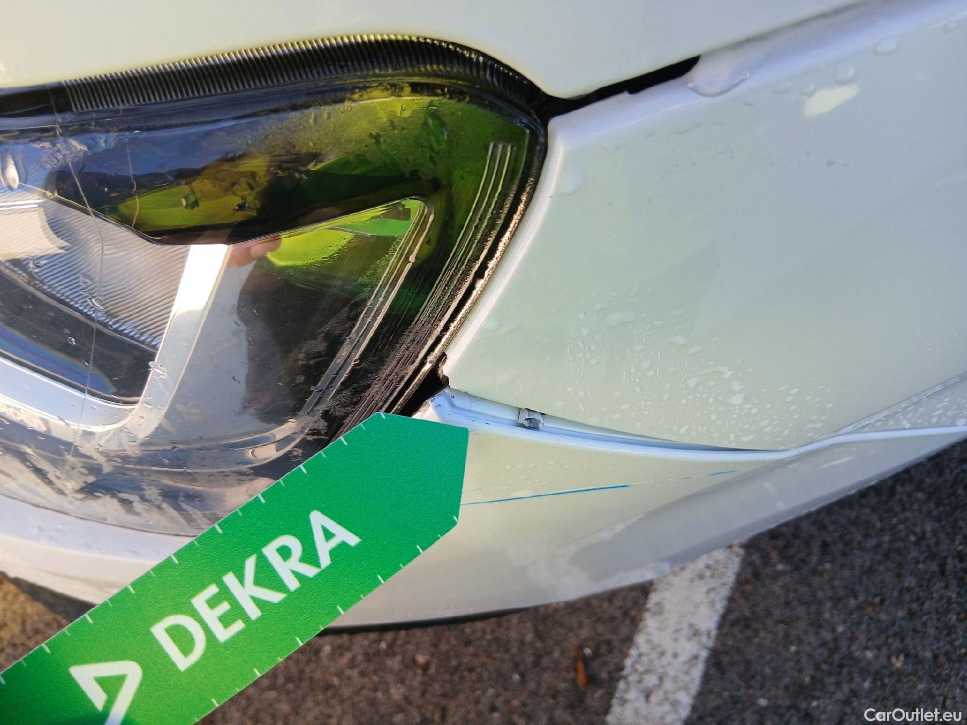  Citroen  Berlingo CITROEN  / 2018 / 4P / monovolumen compacto Talla M BlueHDi 100 S&S LIVE PACK #4