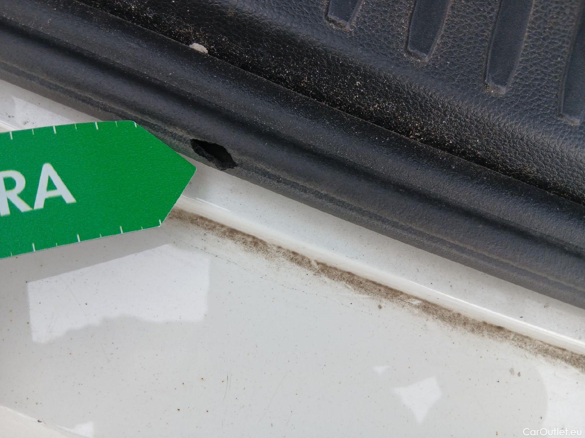  Seat  Ibiza SEAT  / 2017 / 5P / berlina con portón 1.0 MPI 59kW (80CV) Reference Plus(SP) #9