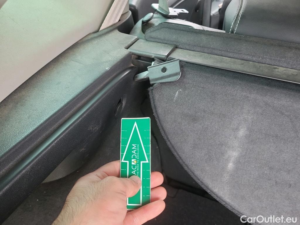  Renault  Megane RENAULT MÉGANE 5p 3G familiar Sp. Tou. Bose Energy dCi 130 S&S Euro 6 #8