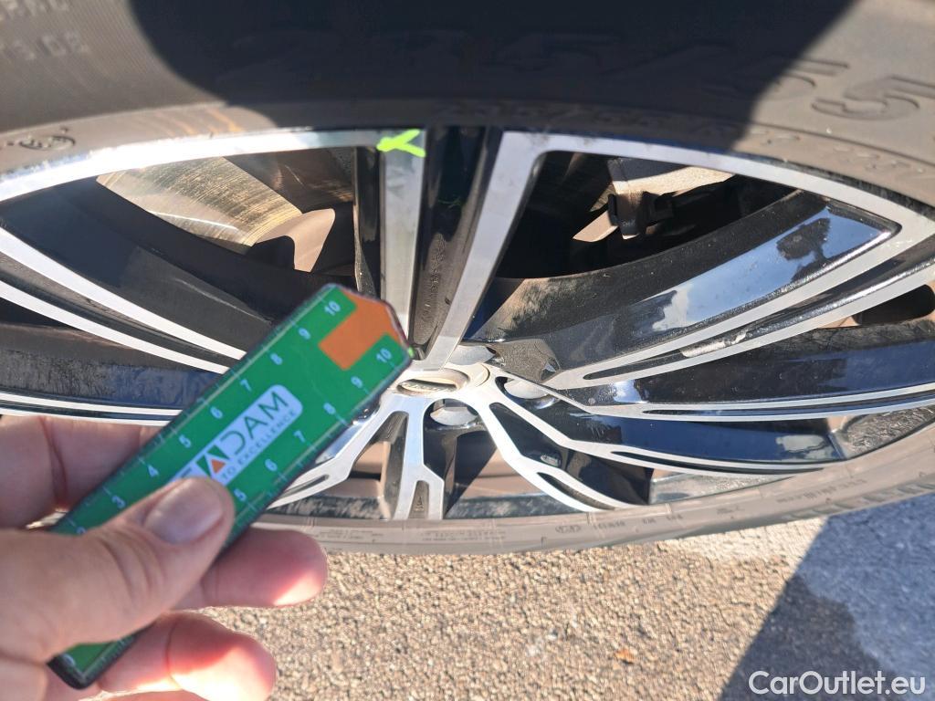  Volvo  XC60 VOLVO  / 2017 / 5P / todoterreno 2.0 B4 D Inscription Auto #5