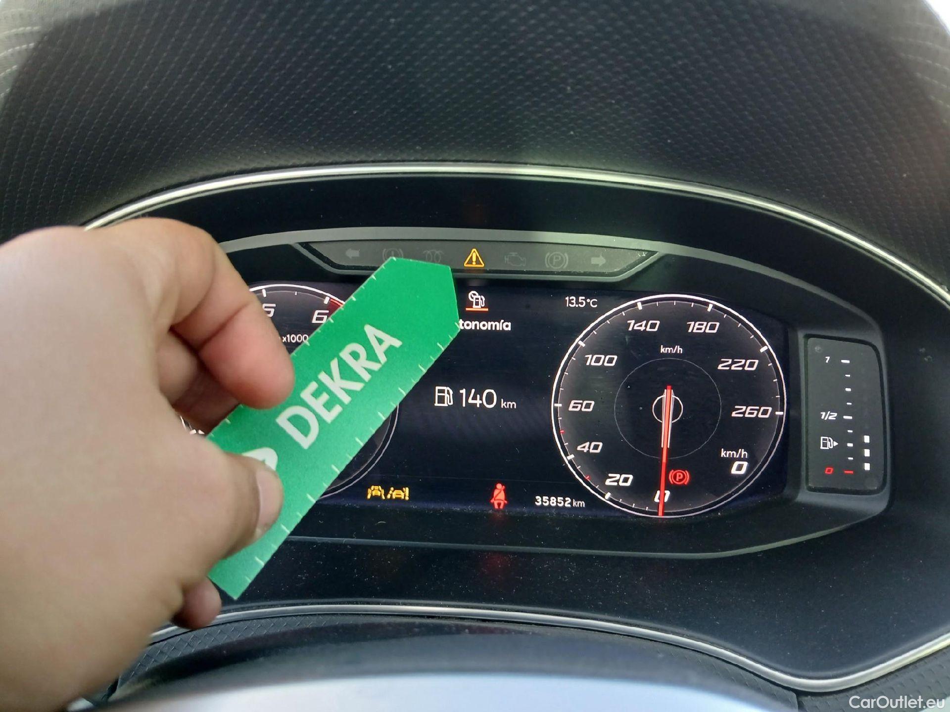  Seat  Arona SEAT  / 2017 / 5P / todoterreno 1.0 TSI 81kW (110CV) Style Plus (AC) #3