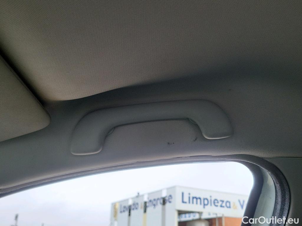  Renault  Megane RENAULT MÉGANE 5p 3G familiar Sp. Tou. Bose Energy dCi 130 S&S Euro 6 #15