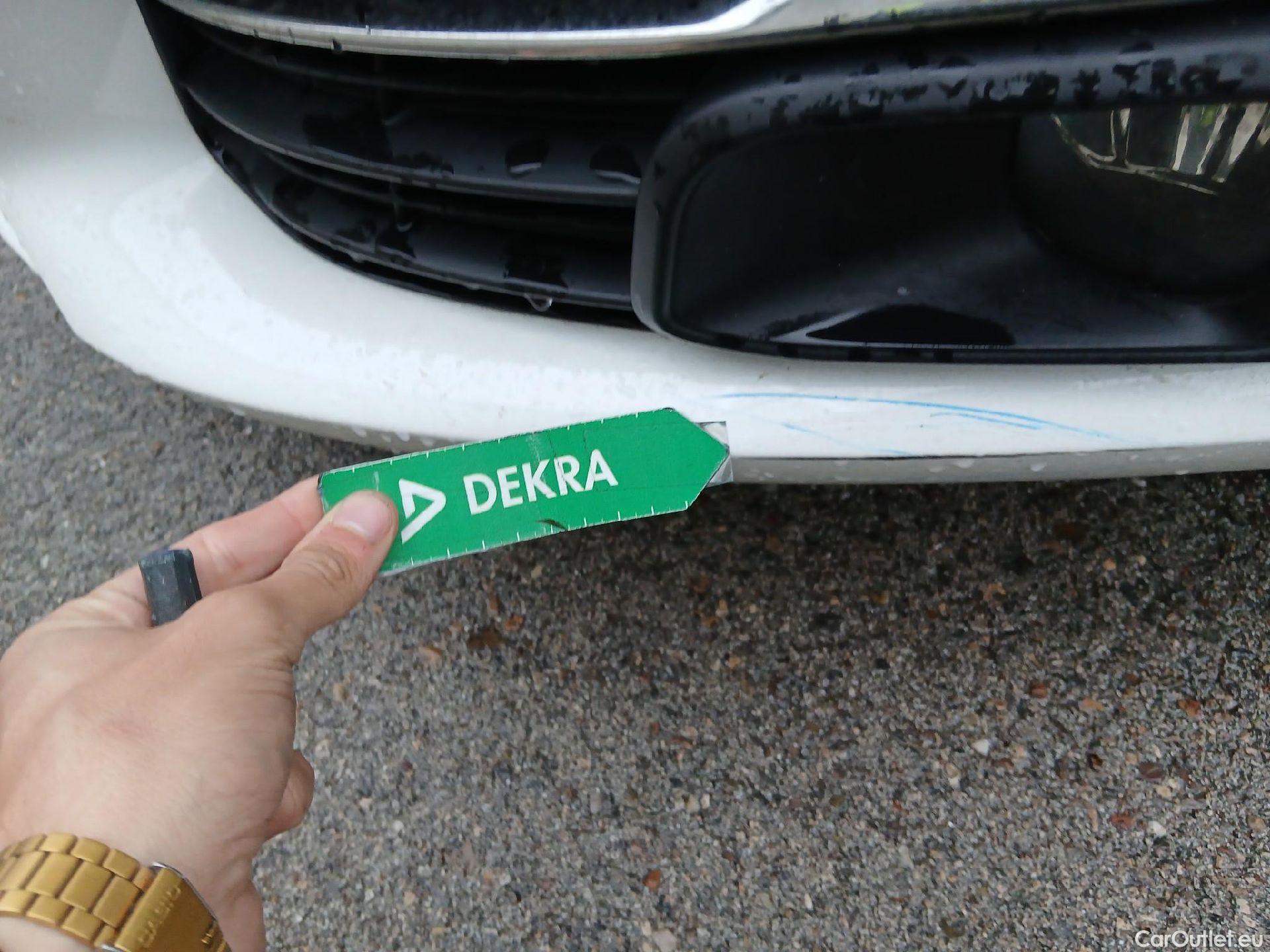  Peugeot  308 PEUGEOT  / 2017 / 5P / berlina con portón 5p Allure 1.2 PureTech 96KW (130CV) (CX) #2