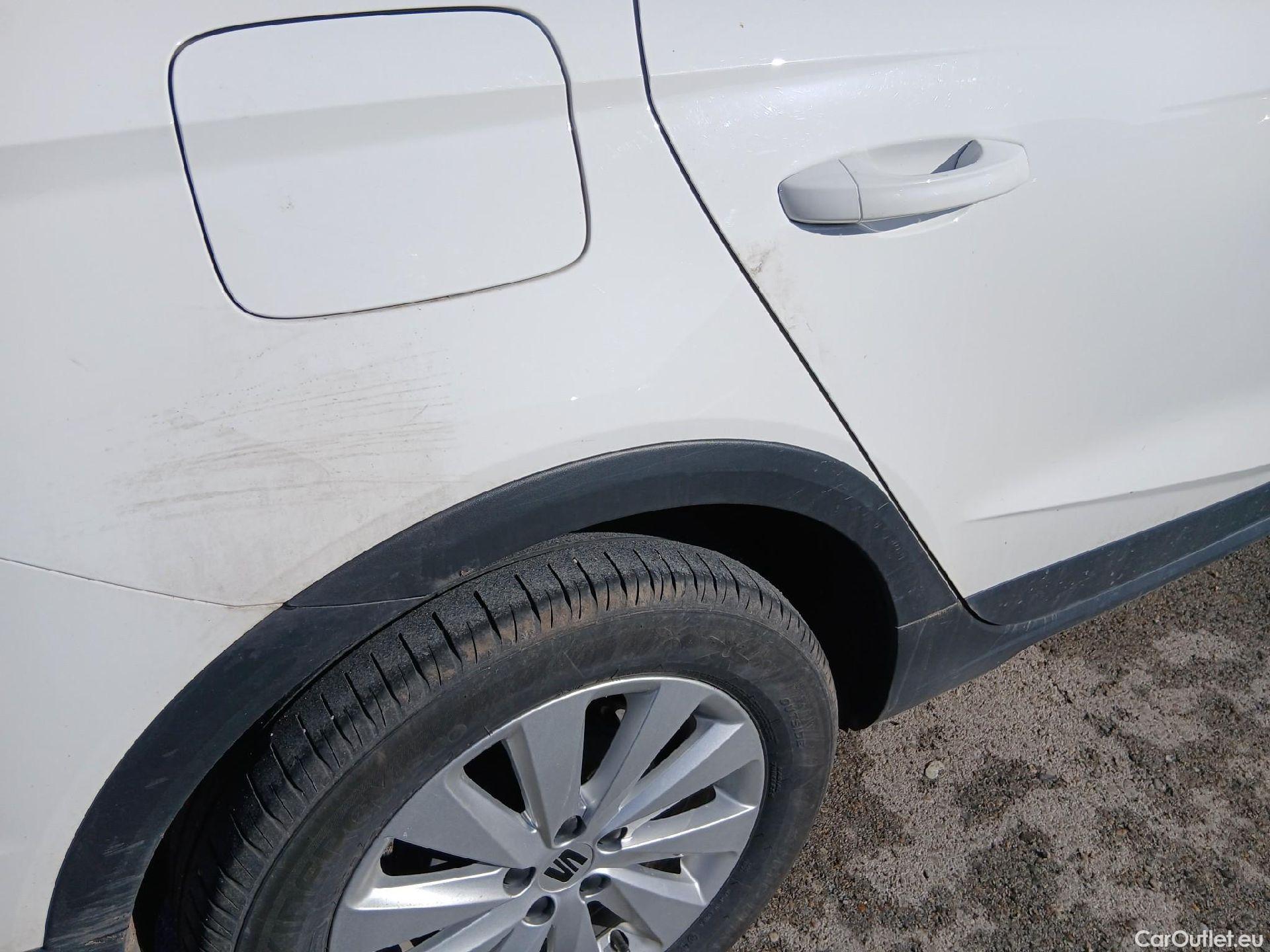  Seat  Arona SEAT  / 2021 / 5P / todoterreno 1.0 TSI 70kW (95CV) Reference XM #48