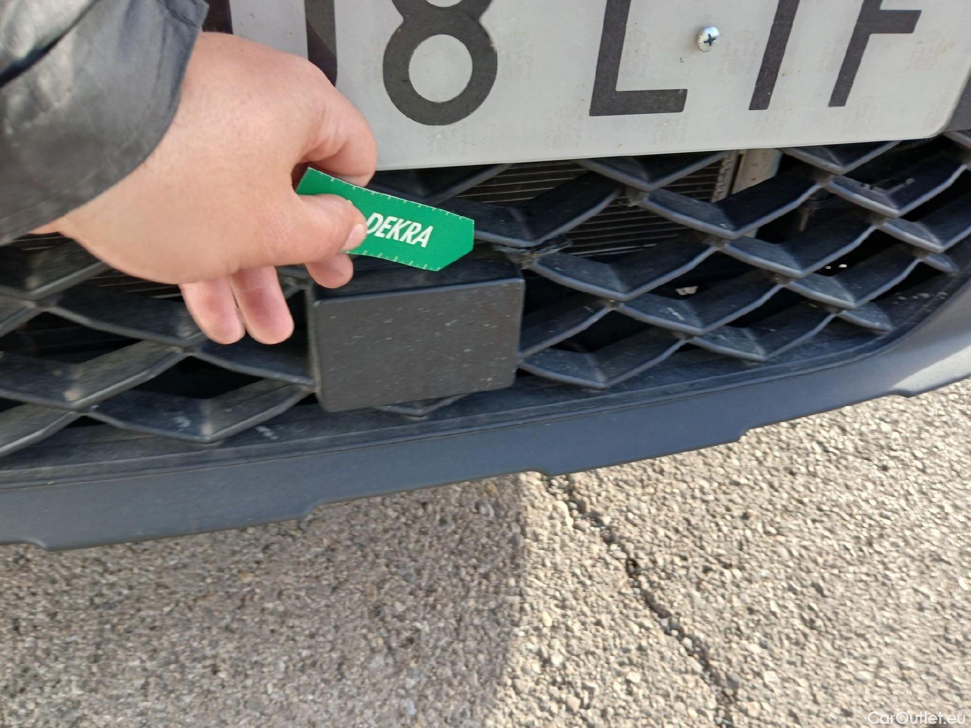  Seat  Arona SEAT  / 2017 / 5P / todoterreno 1.0 TSI 81kW (110CV) Style Plus (AC) #8