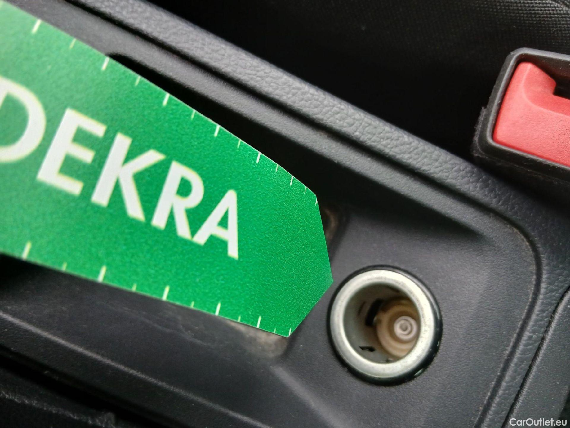  Seat  Ibiza SEAT  / 2017 / 5P / berlina con portón 1.0 MPI 59kW (80CV) Reference Plus(SP) #7