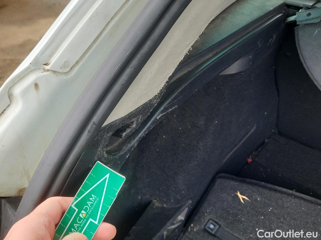  Renault  Megane RENAULT MÉGANE 5p 3G familiar Sp. Tou. Bose Energy dCi 130 S&S Euro 6 #49