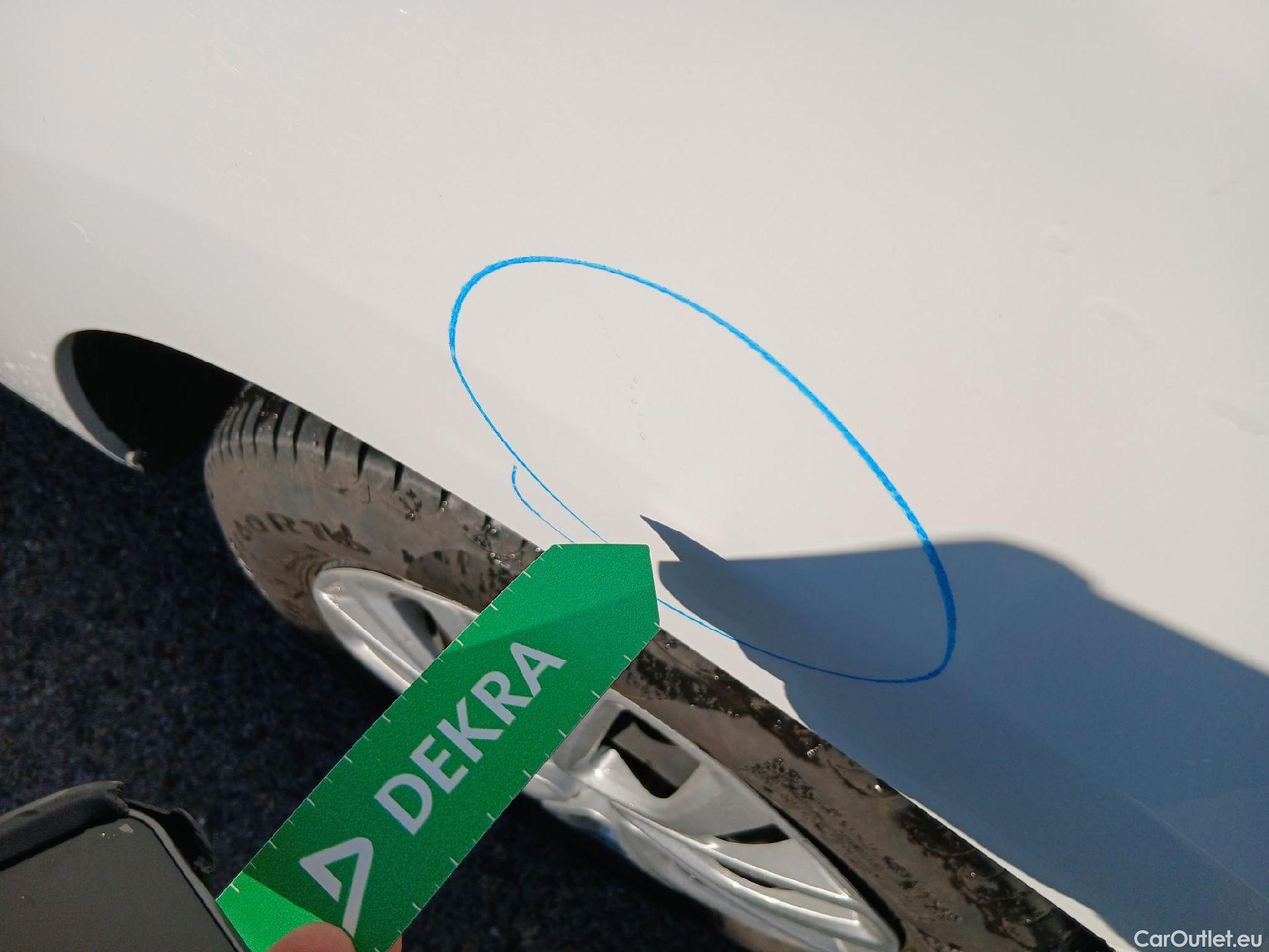  Citroen  Berlingo CITROEN  / 2018 / 4P / monovolumen compacto Talla M BlueHDi 100 S&S LIVE PACK #18