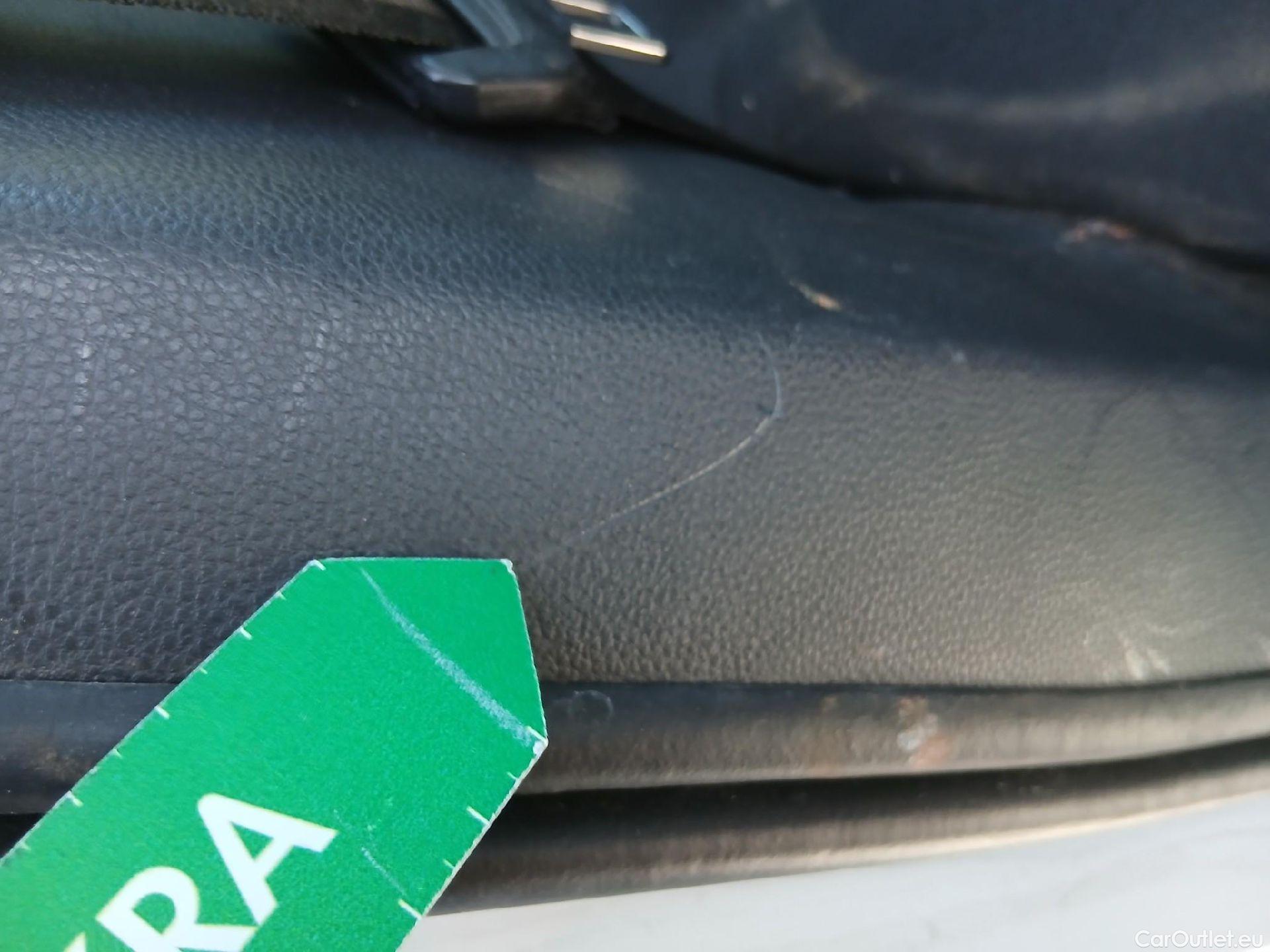  Seat  Arona SEAT  / 2021 / 5P / todoterreno 1.0 TSI 70kW (95CV) Reference XM #46