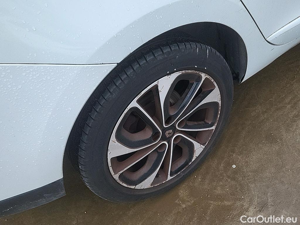  Renault  Megane RENAULT MÉGANE 5p 3G familiar Sp. Tou. Bose Energy dCi 130 S&S Euro 6 #19