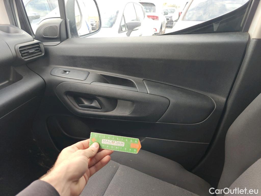  Opel  Combo OPEL  / 2018 / 3P / furgón derivado de turismo 1.6 TD S/S 74kW (100CV) Express L H1 650 #75