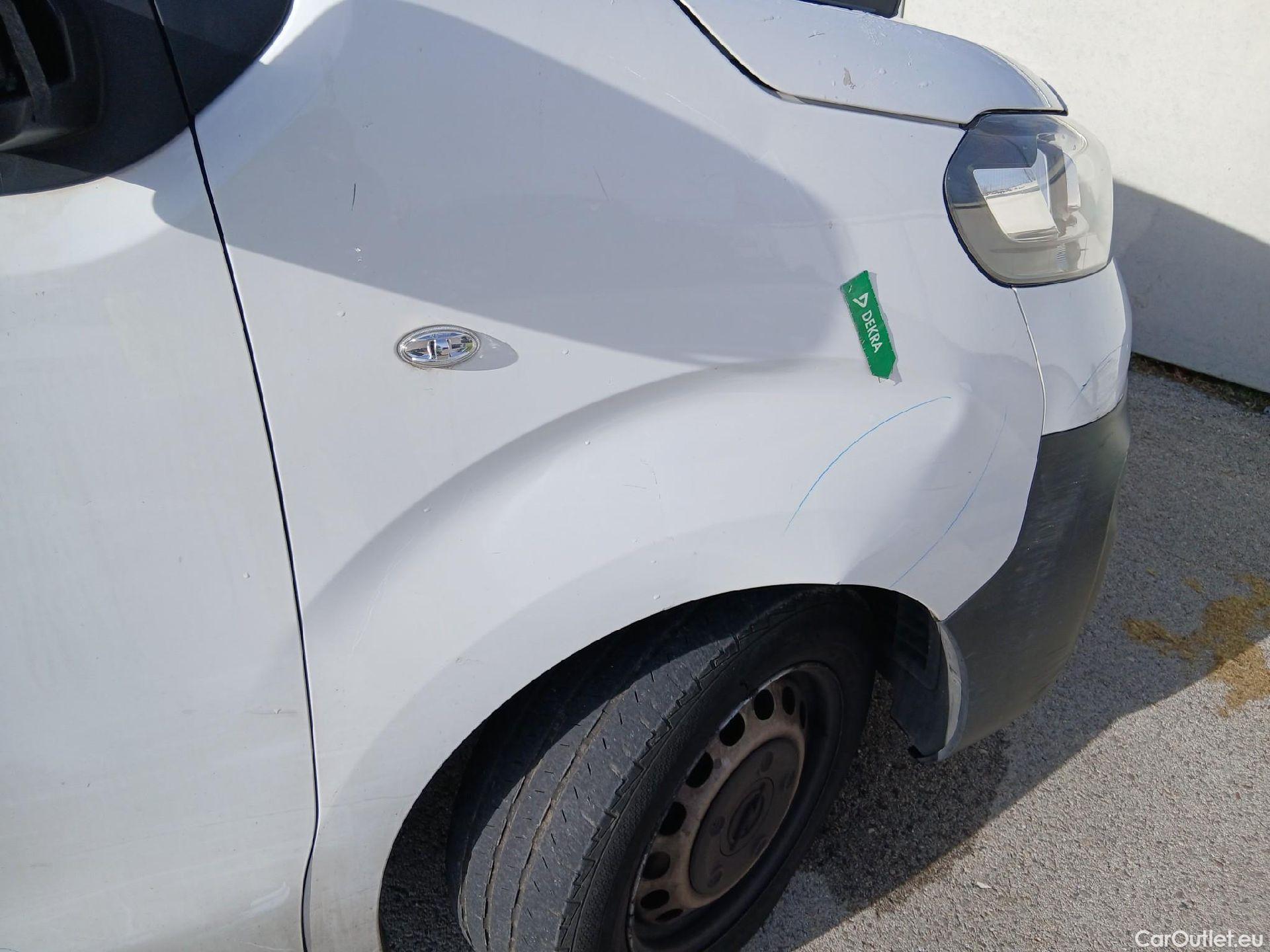  Opel  Vivaro OPEL  / 2019 / 4P / furgón 2.0 Diésel 88kW (120CV) M Inc. Express #57