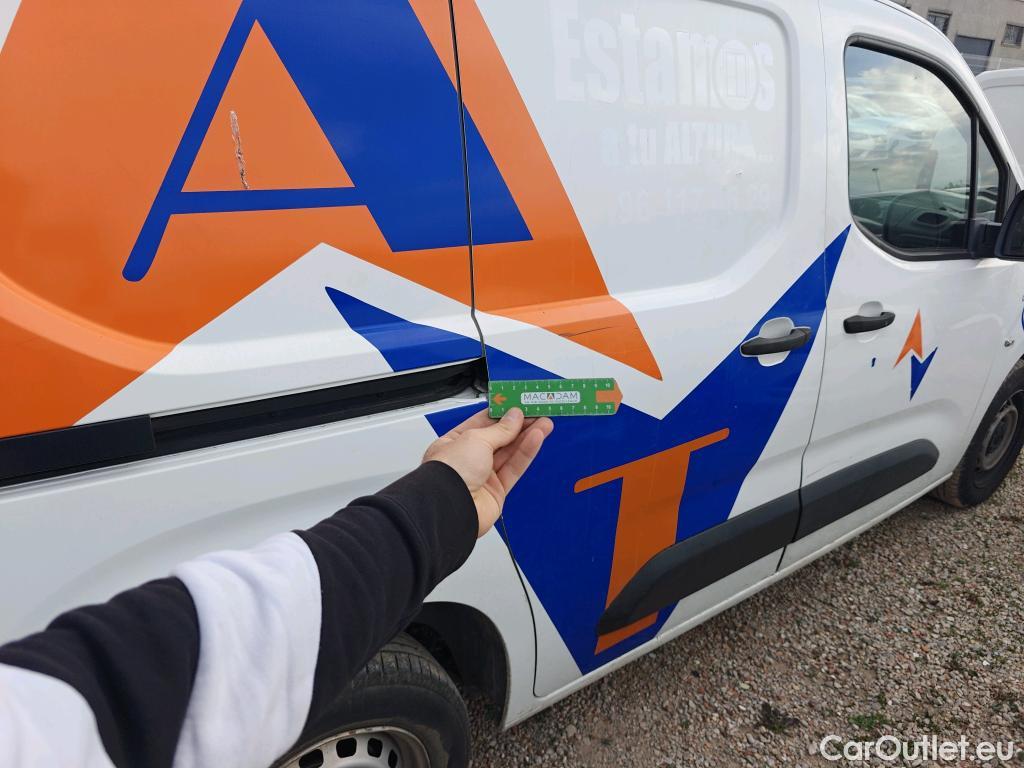  Opel  Combo OPEL  / 2018 / 3P / furgón derivado de turismo 1.6 TD S/S 74kW (100CV) Express L H1 650 #23