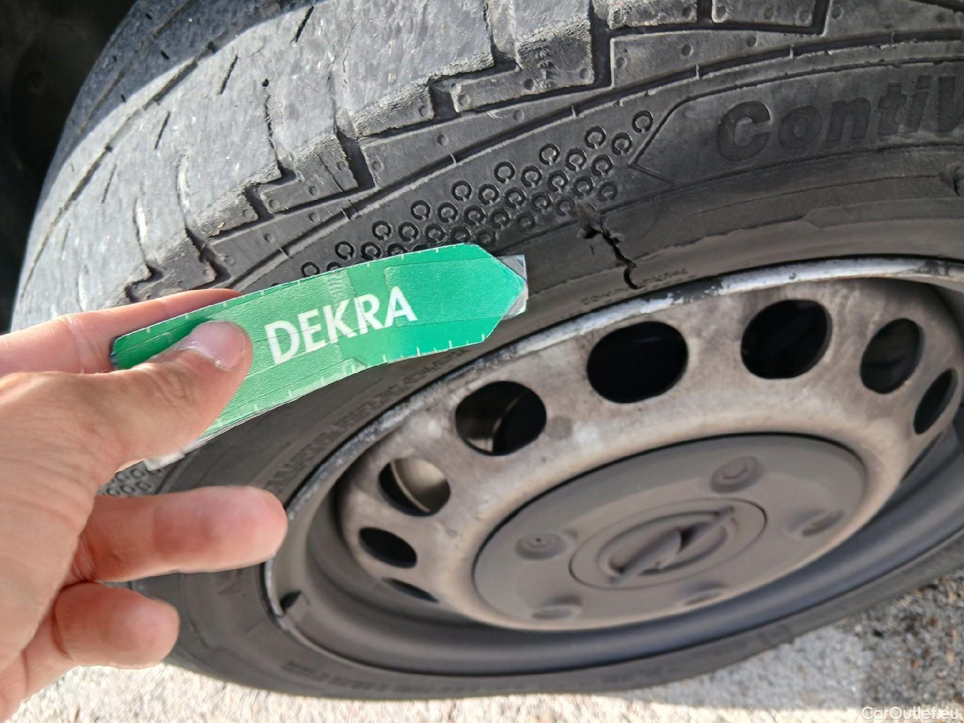  Opel  Vivaro OPEL  / 2019 / 4P / furgón 2.0 Diésel 88kW (120CV) M Inc. Express #7