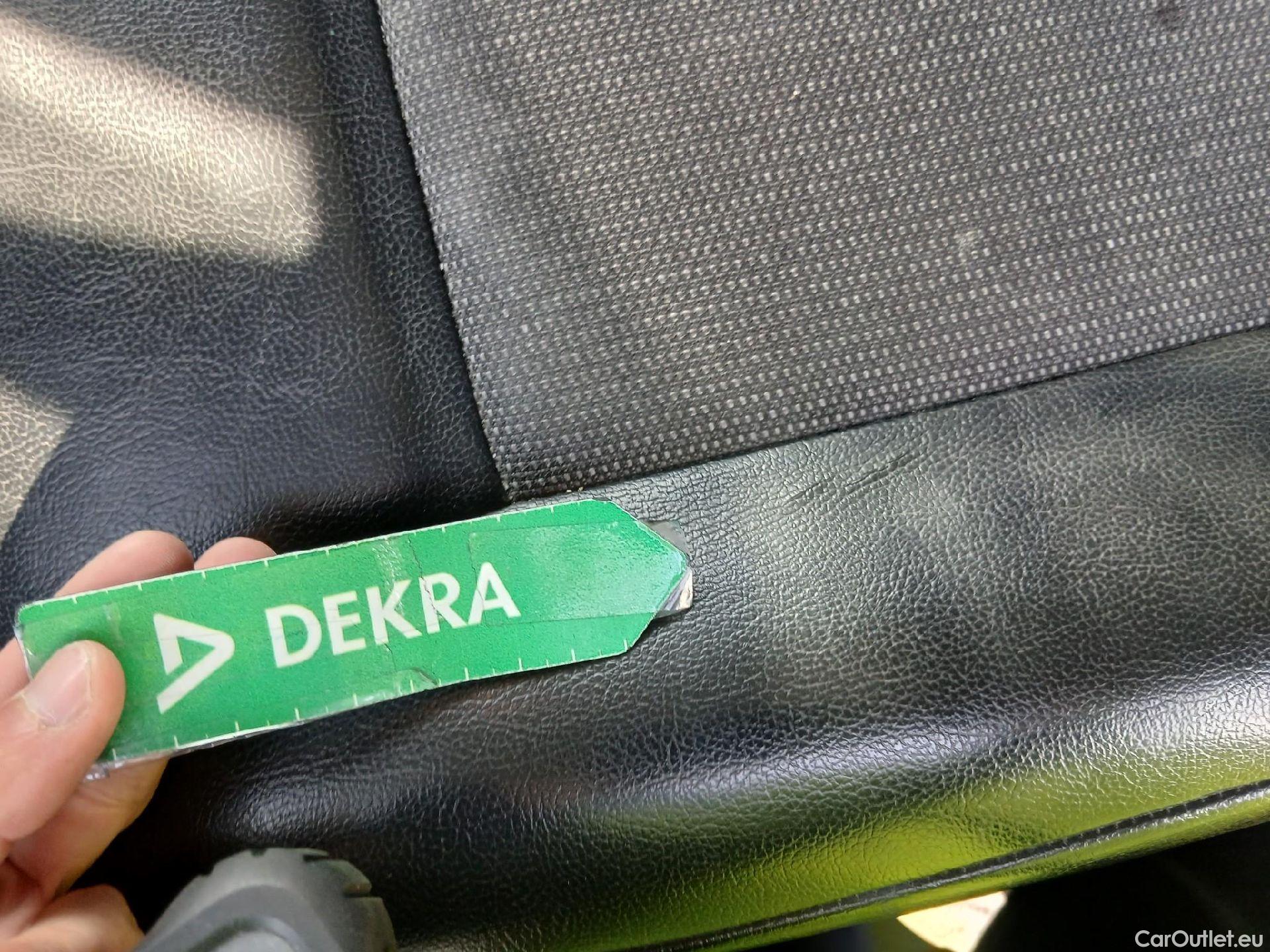  Opel  Vivaro OPEL  / 2019 / 4P / furgón 2.0 Diésel 88kW (120CV) M Inc. Express #25