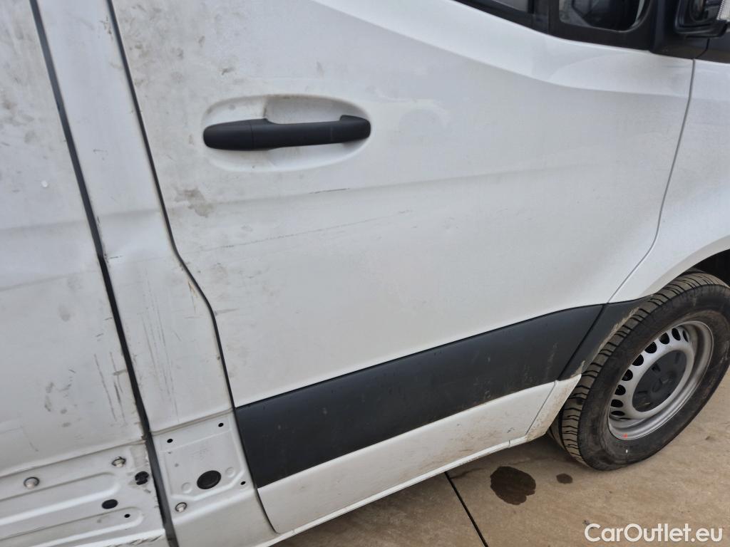  Mercedes  Sprinter MERCEDES-BENZ  / 2018 / 4P / furgón 311 CDI MEDIO 3.5T T. ALTO #54