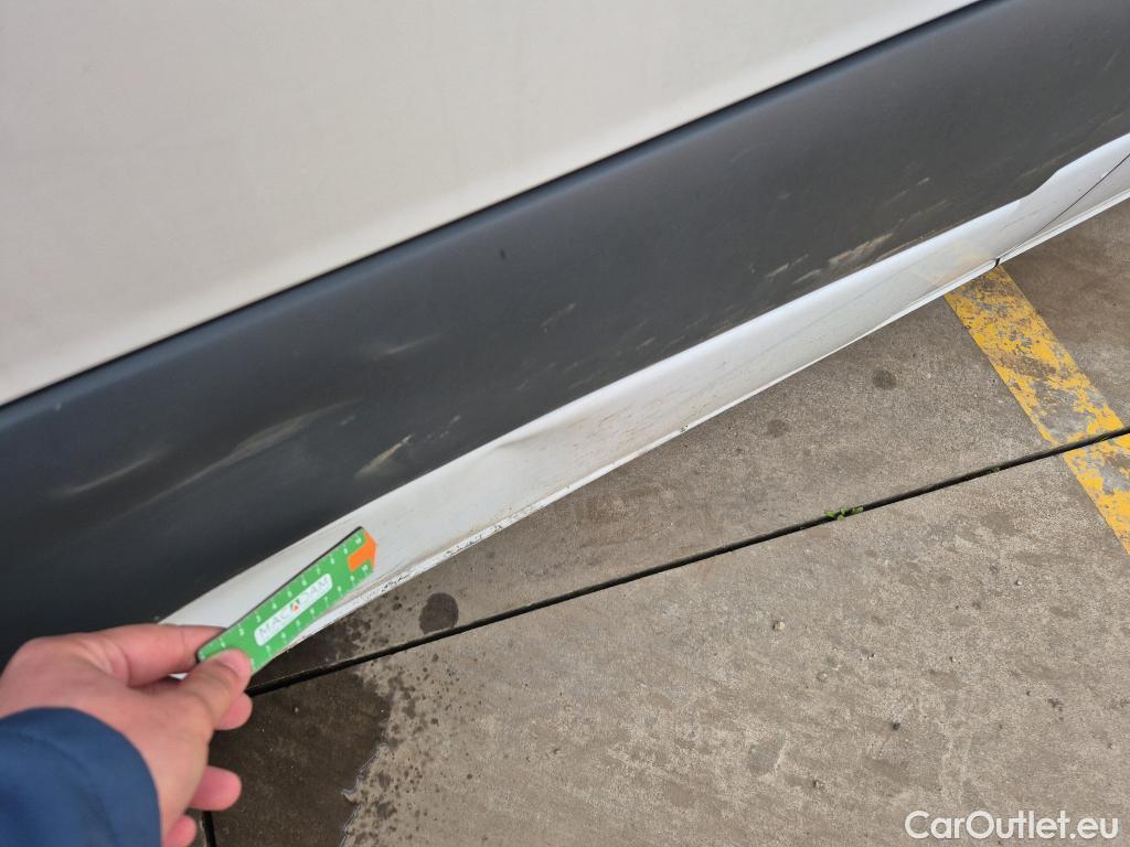  Mercedes  Sprinter MERCEDES-BENZ  / 2018 / 4P / furgón 311 CDI MEDIO 3.5T T. ALTO #36