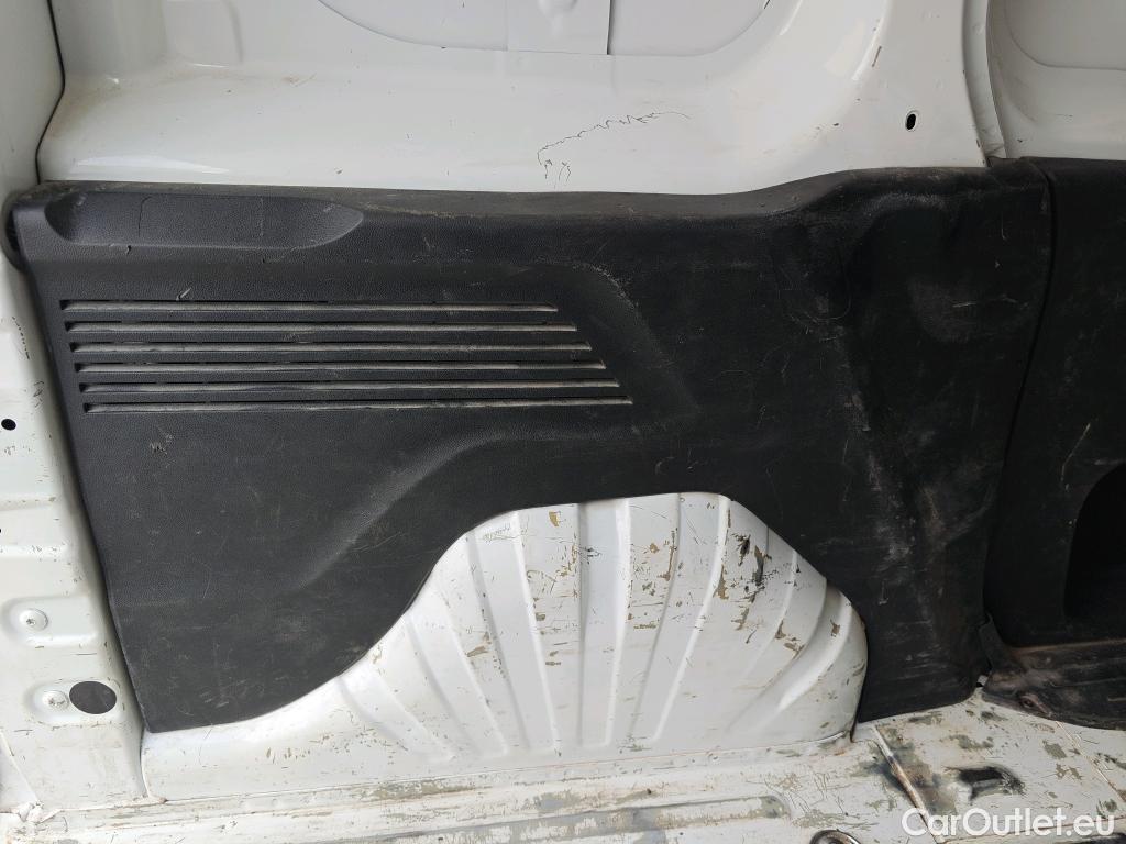  Opel  Combo OPEL  / 2018 / 3P / furgón derivado de turismo 1.6 TD S/S 74kW (100CV) Express L H1 650 #26