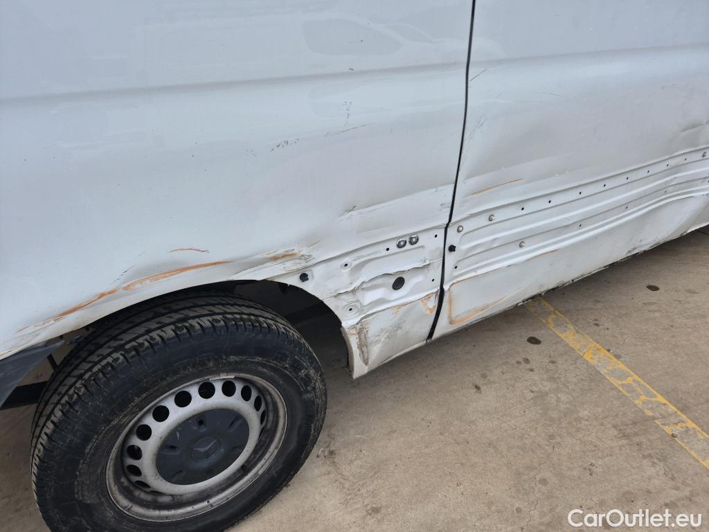  Mercedes  Sprinter MERCEDES-BENZ  / 2018 / 4P / furgón 311 CDI MEDIO 3.5T T. ALTO #39