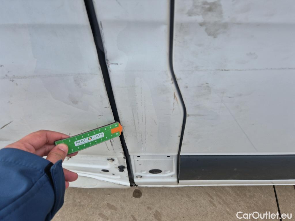  Mercedes  Sprinter MERCEDES-BENZ  / 2018 / 4P / furgón 311 CDI MEDIO 3.5T T. ALTO #24