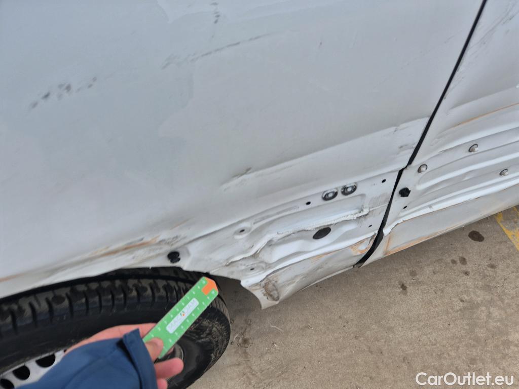  Mercedes  Sprinter MERCEDES-BENZ  / 2018 / 4P / furgón 311 CDI MEDIO 3.5T T. ALTO #40