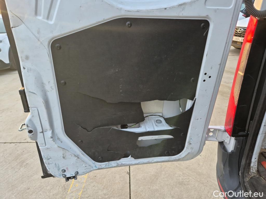  Mercedes  Sprinter MERCEDES-BENZ  / 2018 / 4P / furgón 311 CDI MEDIO 3.5T T. ALTO #12