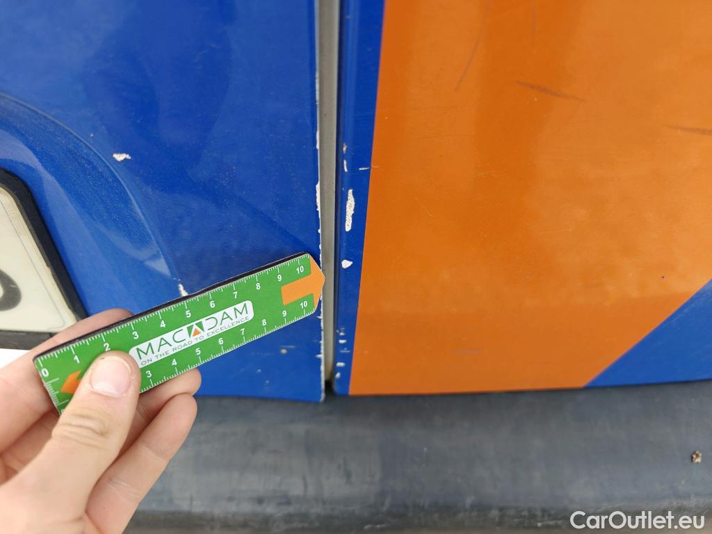  Opel  Combo OPEL  / 2018 / 3P / furgón derivado de turismo 1.6 TD S/S 74kW (100CV) Express L H1 650 #35