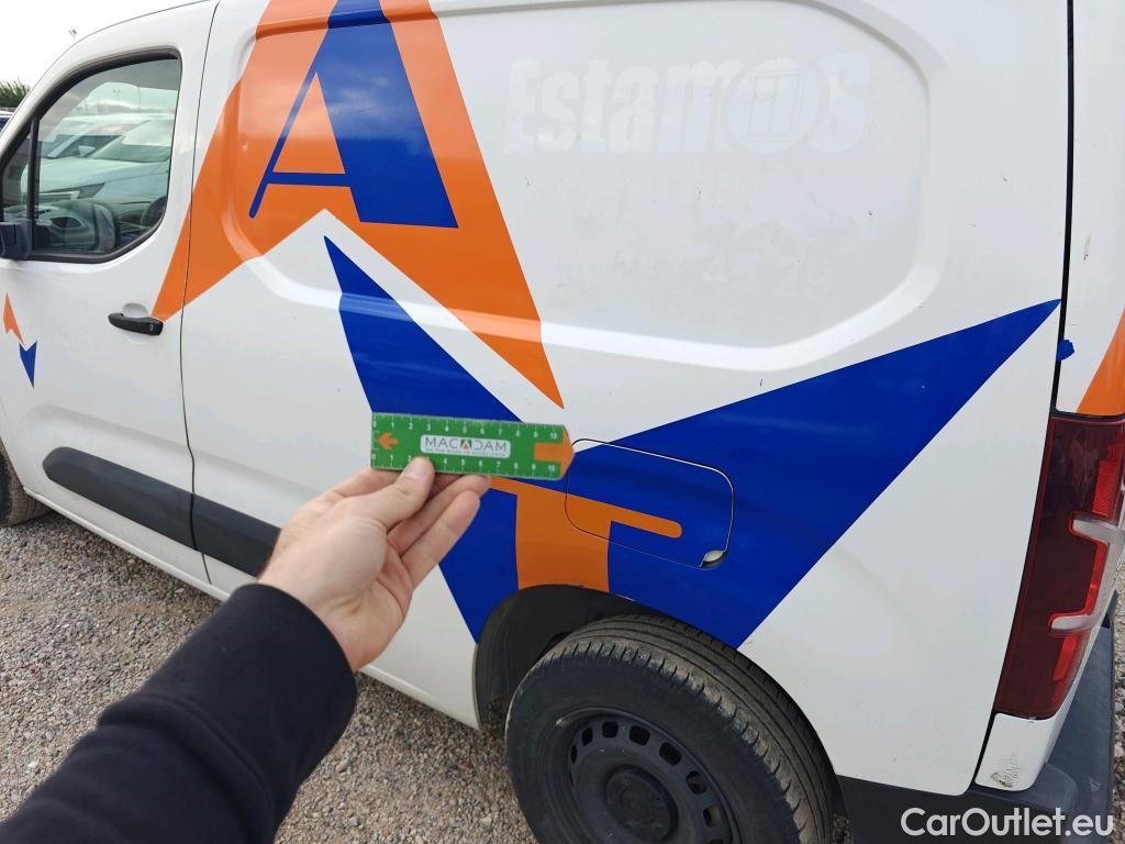  Opel  Combo OPEL  / 2018 / 3P / furgón derivado de turismo 1.6 TD S/S 74kW (100CV) Express L H1 650 #13