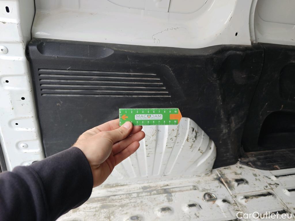  Opel  Combo OPEL  / 2018 / 3P / furgón derivado de turismo 1.6 TD S/S 74kW (100CV) Express L H1 650 #25