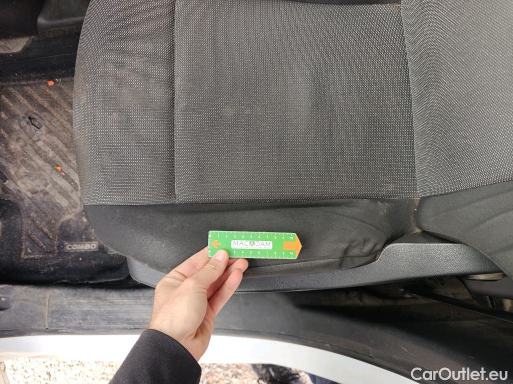  Opel  Combo OPEL  / 2018 / 3P / furgón derivado de turismo 1.6 TD S/S 74kW (100CV) Express L H1 650 #57