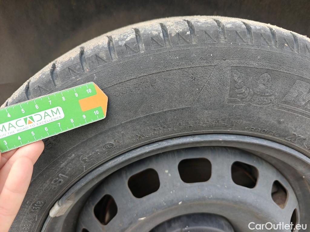  Opel  Combo OPEL  / 2018 / 3P / furgón derivado de turismo 1.6 TD S/S 74kW (100CV) Express L H1 650 #70