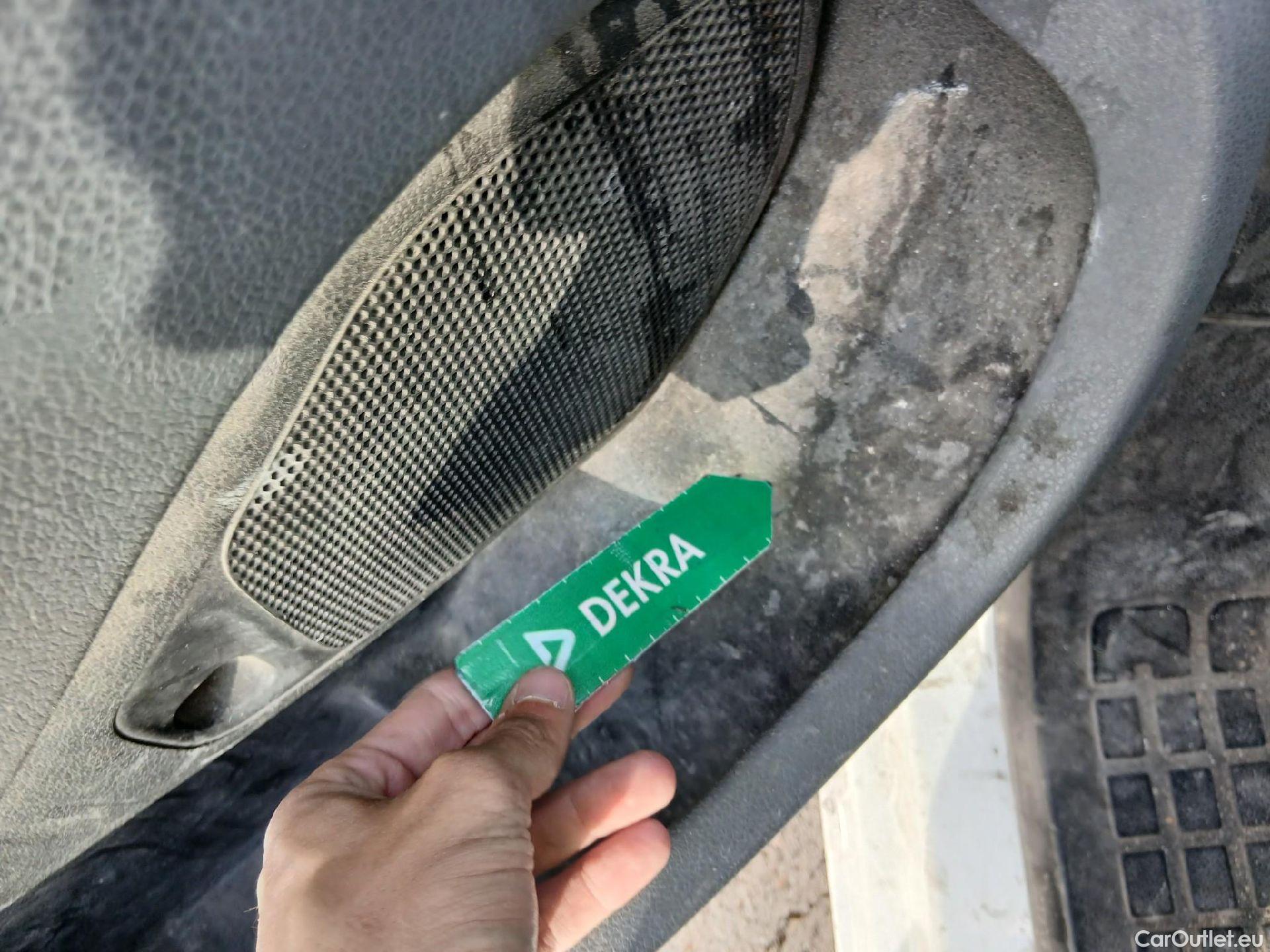  Opel  Vivaro OPEL  / 2019 / 4P / furgón 2.0 Diésel 88kW (120CV) M Inc. Express #27