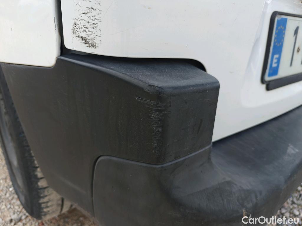  Opel  Combo OPEL  / 2018 / 3P / furgón derivado de turismo 1.6 TD S/S 74kW (100CV) Express L H1 650 #37