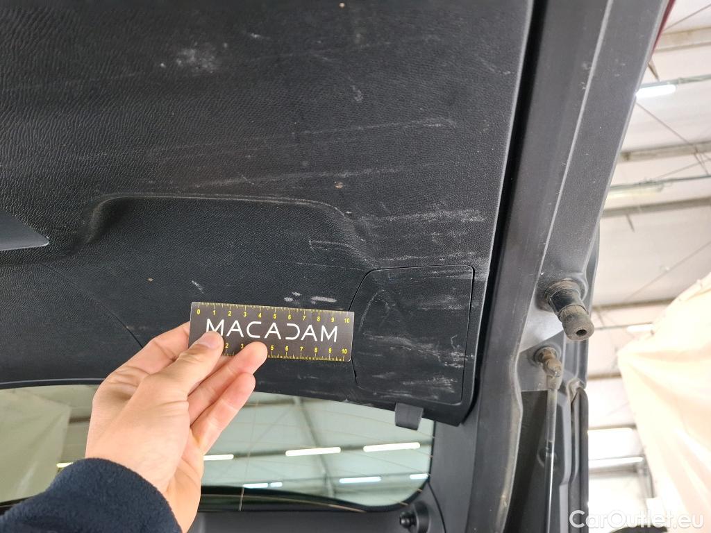  Peugeot  3008 PEUGEOT  / 2016 / 5P / SUV Puretech 180 S&S EAT8 GT LINE #56