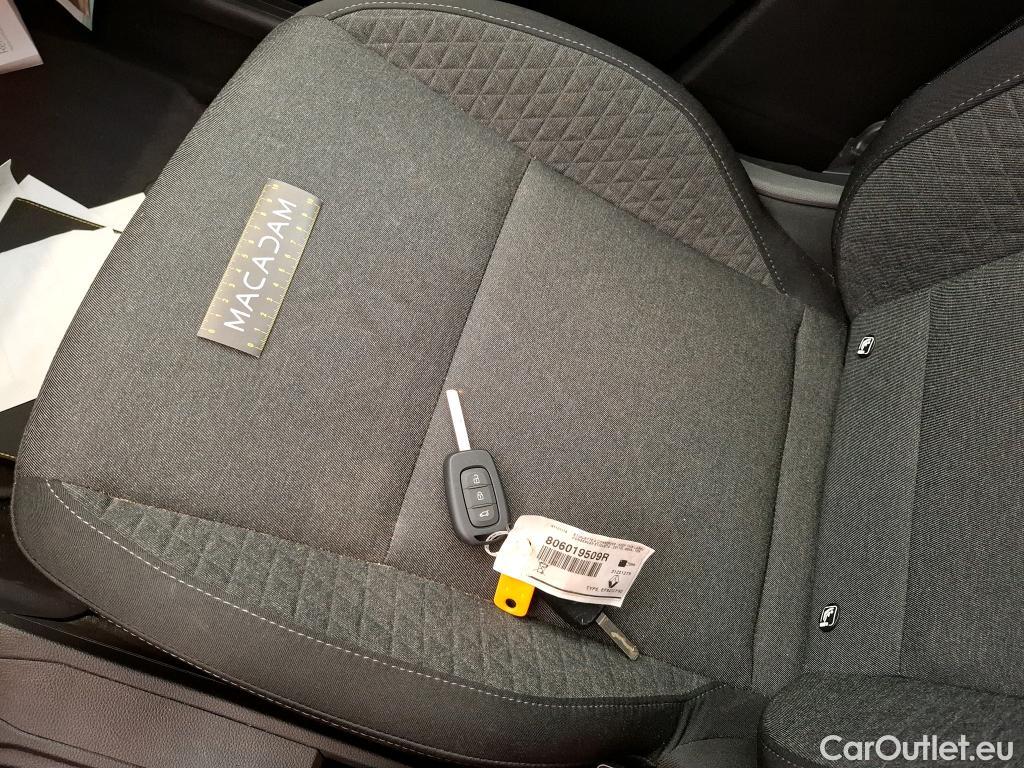  Renault  Clio RENAULT  / 2019 / 5P / Berline Business SCe 65 #11