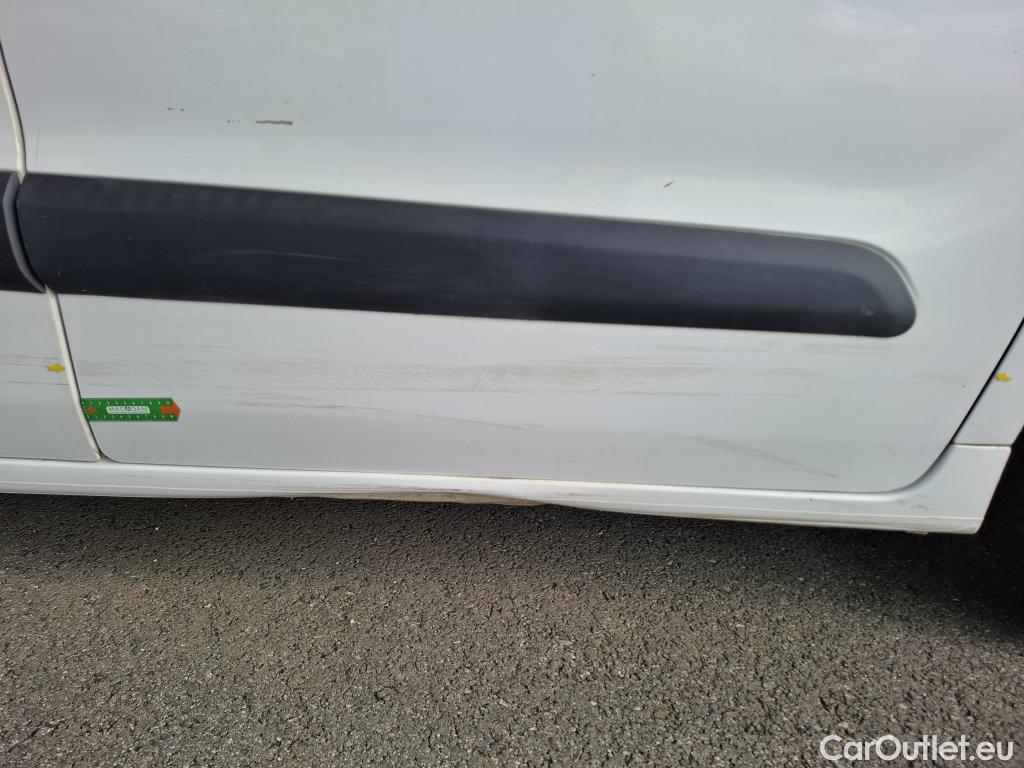  Peugeot  Partner  L1 Premium Pack 1.6 PURETECH 100CV BVM5 E6 #48