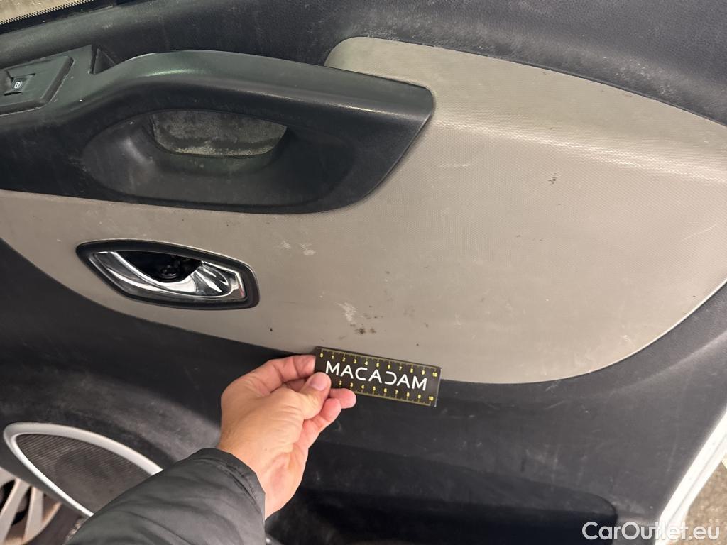  Renault  Trafic RENAULT  VU 4p Fourgon FG GCFL1H1 1000 dCi95 Stop&Start E6 #31