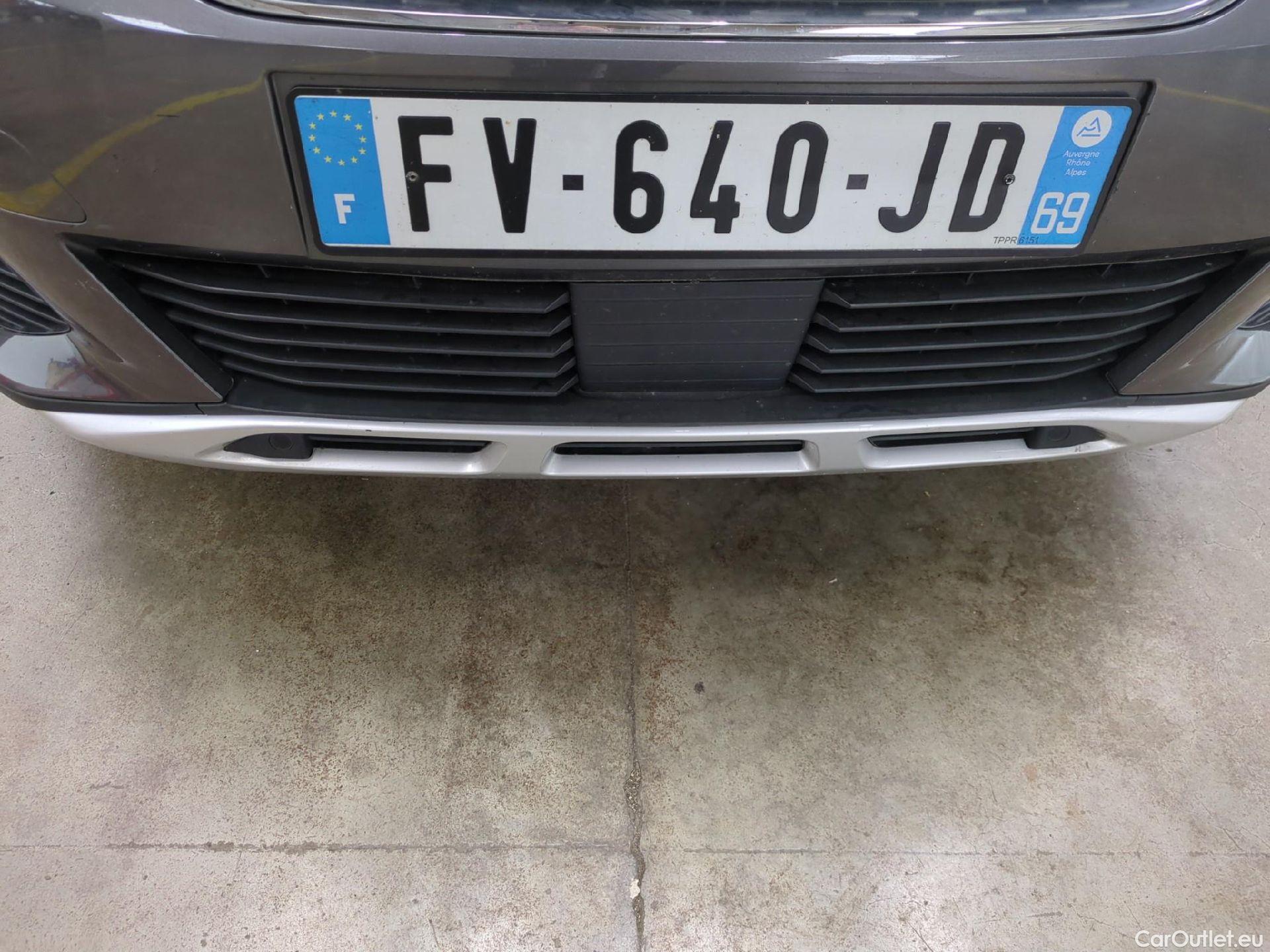  Peugeot  3008 PEUGEOT  / 2016 / 5P / SUV Hybrid4 300 e-EAT8 GT Line #70