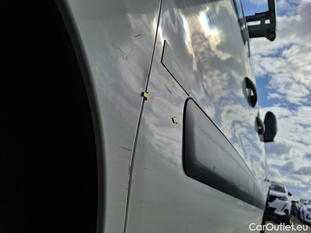  Peugeot  Partner  L1 Premium Pack 1.6 PURETECH 100CV BVM5 E6 #34