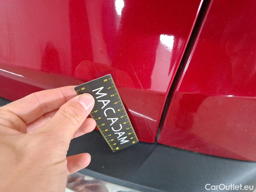  Peugeot  3008 PEUGEOT  / 2016 / 5P / SUV Puretech 180 S&S EAT8 GT LINE #103